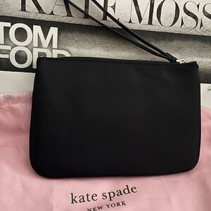 Kate Spade New York Chelsea Medium Wristlet Pouch in Black, NWOT